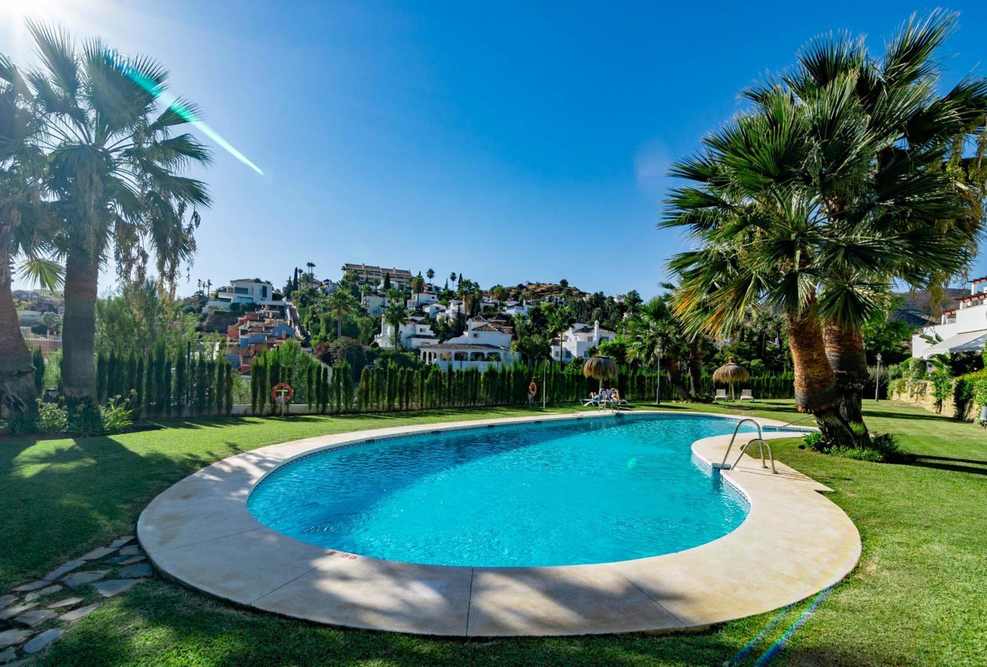 Aloha Royal 19 Apartment Марбеля Екстериор снимка